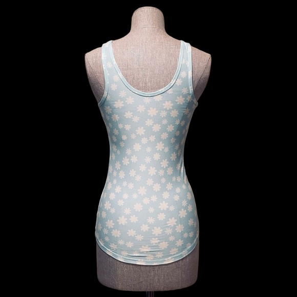 Summer Tank Top Bundle 😎 - Picture 7 of 12